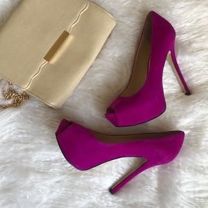 HOT magenta stiletto heels